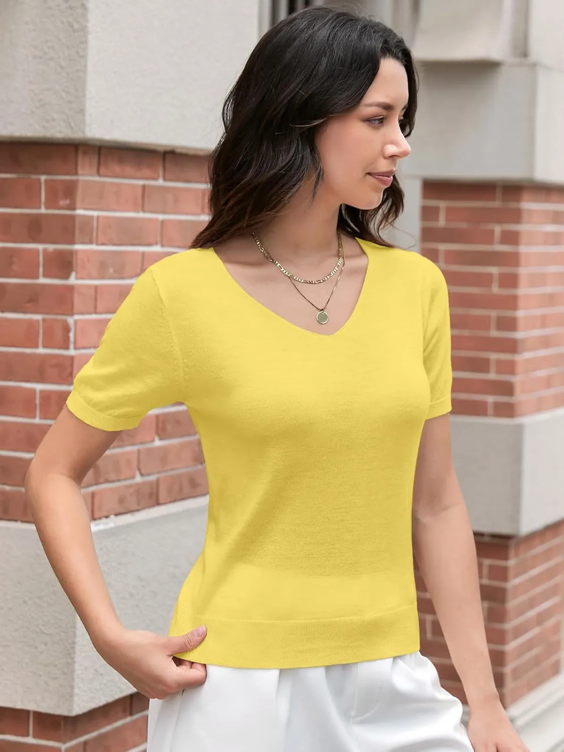 DAIMIDY Women's Short Sleeve V Neck Sweaters Casual Summer Sweater Lightweight Knit Pullover Tops