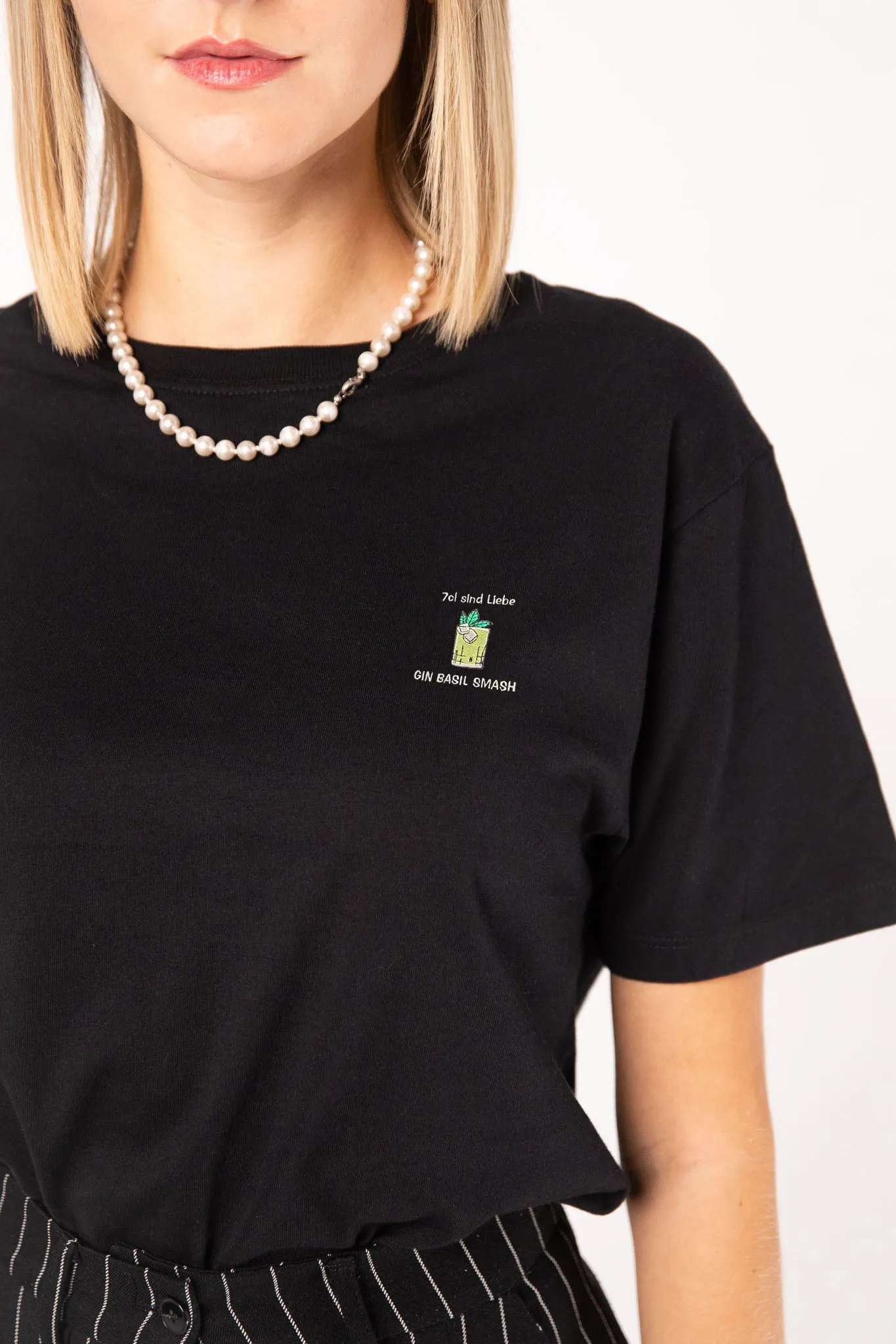 GINVASION Gin Basil Smash | Besticktes Frauen Oversized Bio Baumwoll T-Shirt