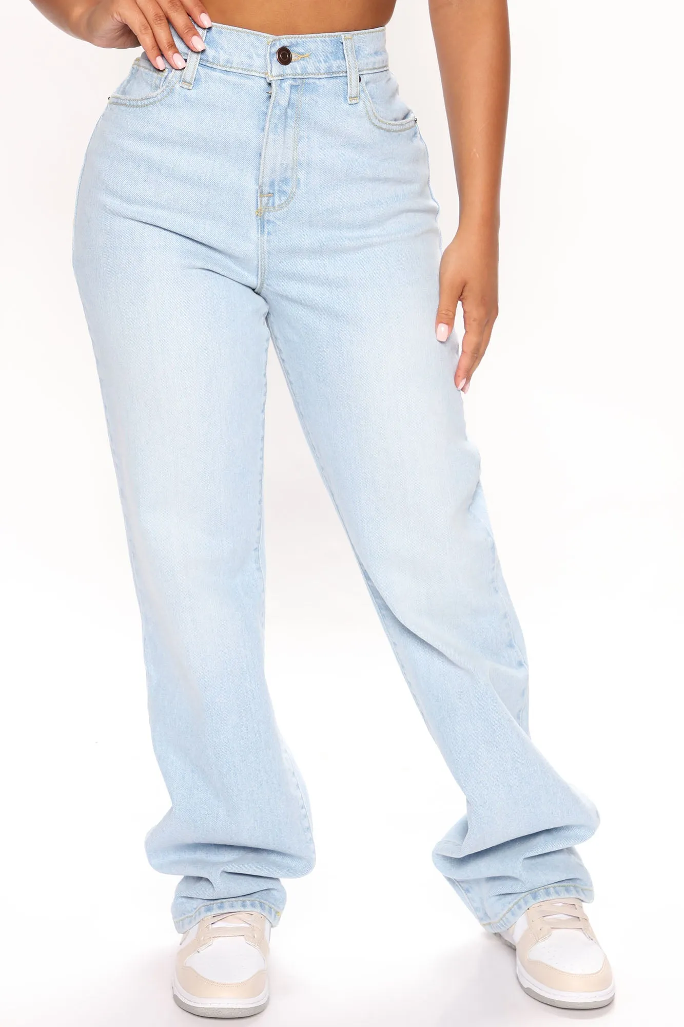 Petite Can't You Relax Straight Leg Jeans - Light Wash
