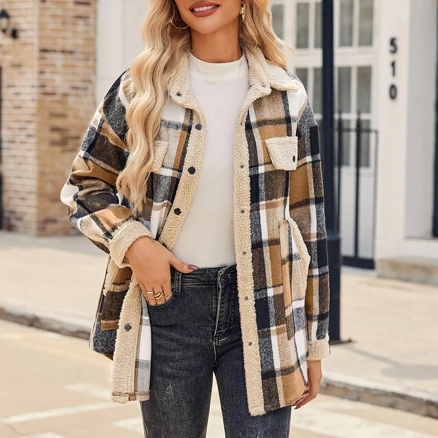 Women 2024 Hooded Flannel Jacket Warm Sherpa Shacket Fleece Lined Button Down Plaid Coat Trendy Fall Winter Outfits